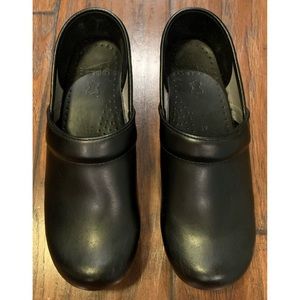 Dansko Black Clogs Size 39